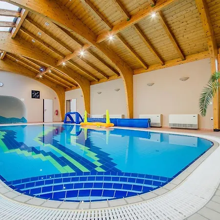 Villa Partyhaz *
