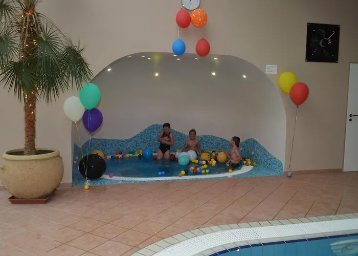 Villa Partyhaz Godollo